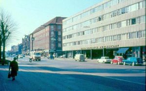 Øbrocentret eller som det oprindeligt hed Øbro Centrets Butikstorv Foto Jette Koch Hartmeyer